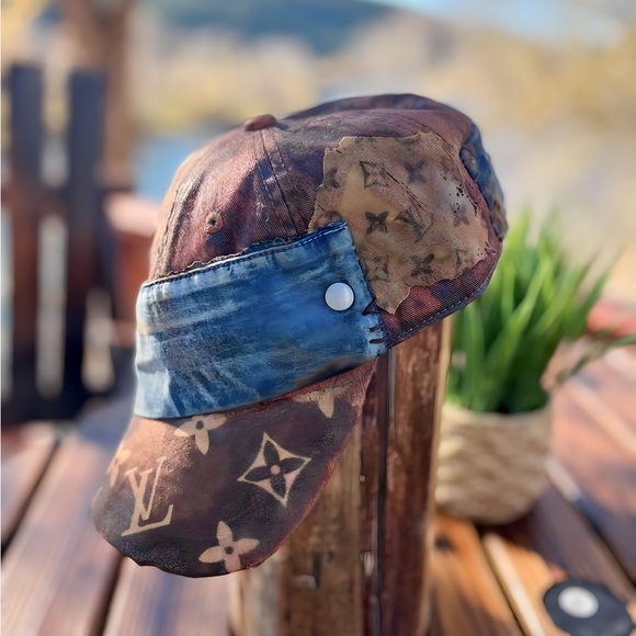 Custom made hats by Rakel Jay - Picture 5 of 7